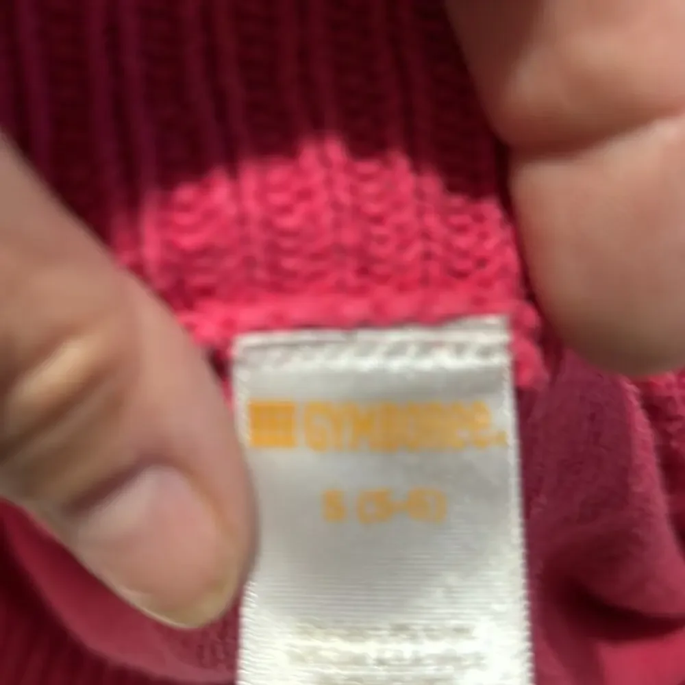 Gymboree S 5/6 hot pink chunky cable knit cardigan bright flower buttons euc